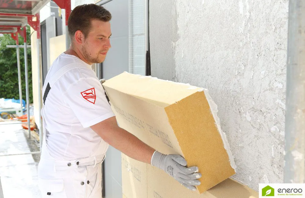 Ocieplanie ścian murowanych przy pomocy płyt z włókien drzewnych STEICOprotect L dry